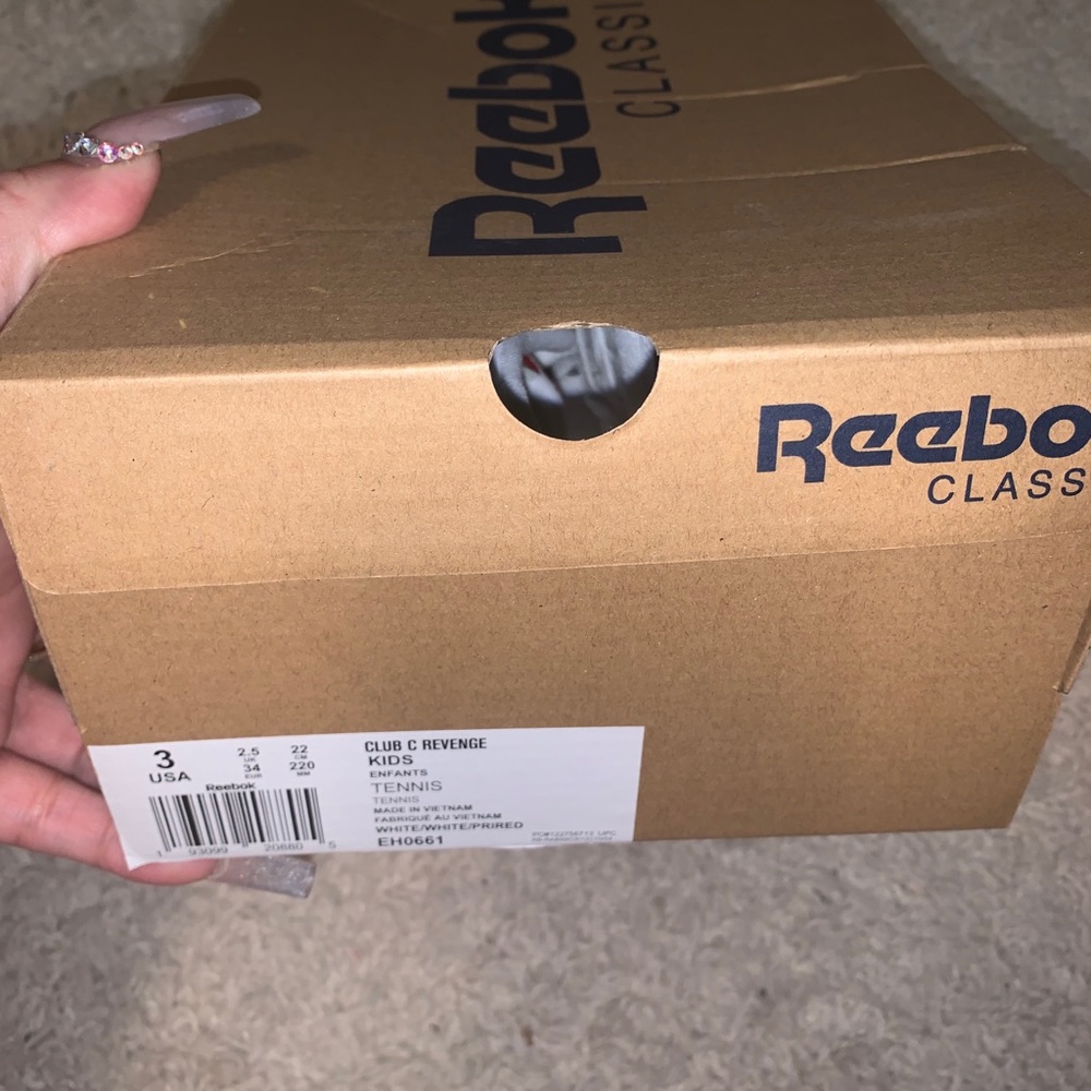 REEBOK CLASSIC - Picture 5 of 5
